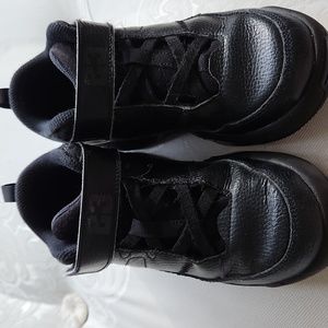 Jordan 23 sneaker for little boys size 1